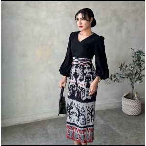 Mona Dress Iki Tenun